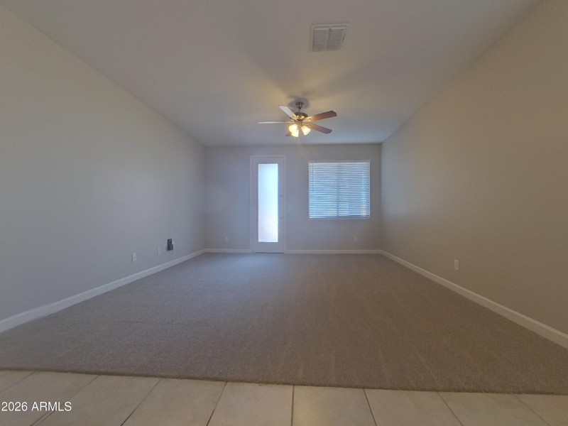 1_pc_fCdbiWBEKv_jb3by6rQvS_other_room_1S