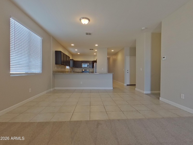 2_pc_1SYmCNJyWA_xNGyf2rfDn_other_room_fC