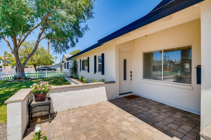 4423 N 35th St Phoenix AZ-large-004-004-