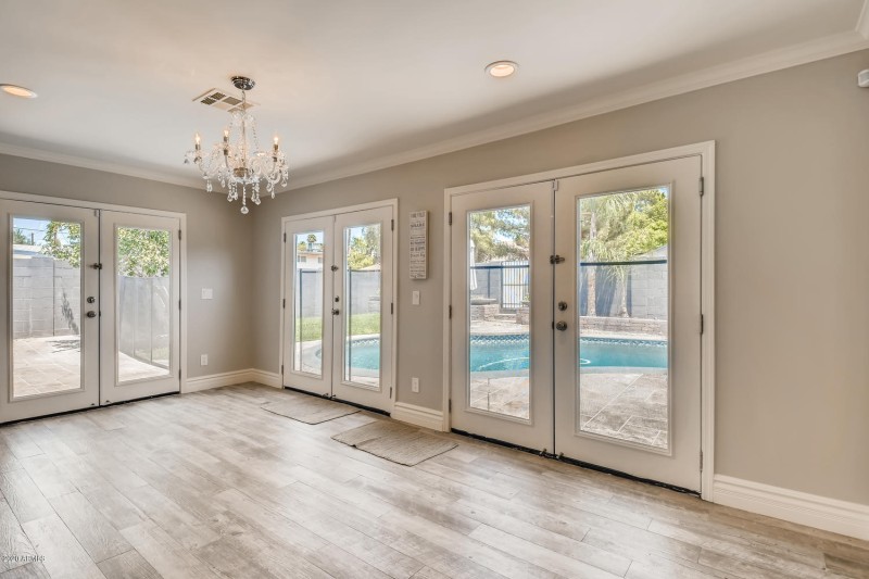 4423 N 35th St Phoenix AZ-large-007-007-