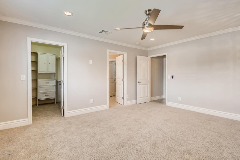 4423 N 35th St Phoenix AZ-large-013-014-