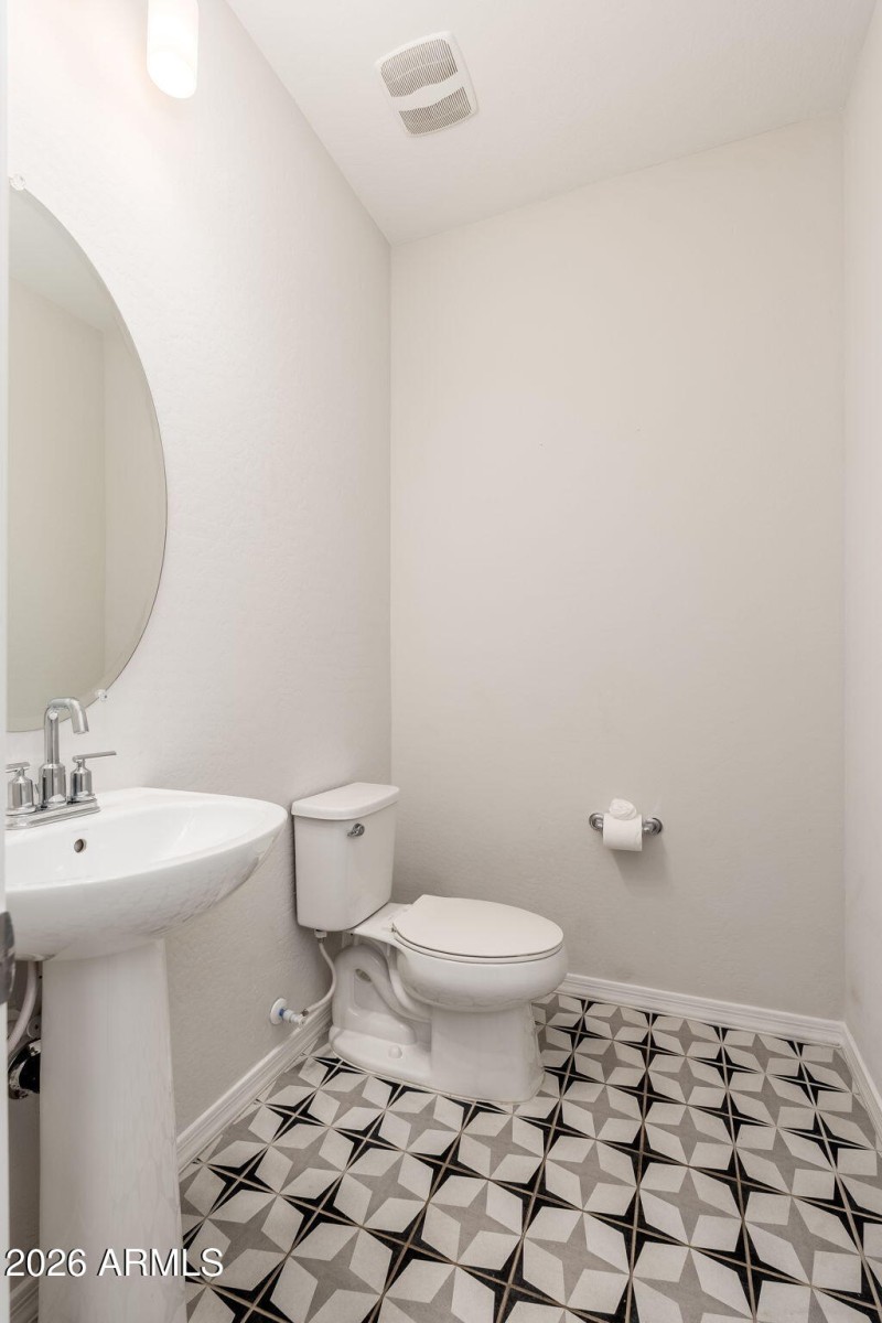 1ST FLOOR POWDER BATH