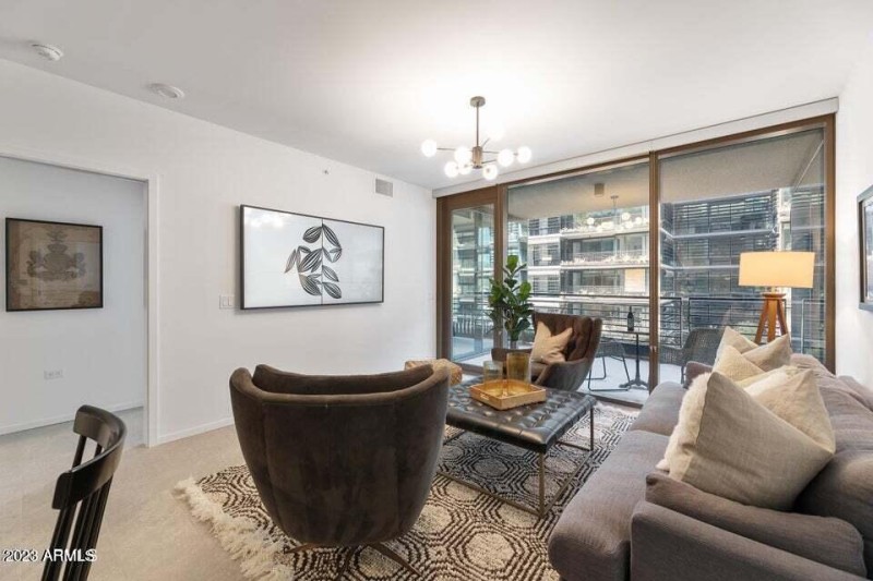 20220504145732990522000000-o