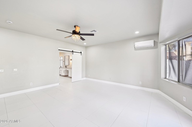 50-web-or-mls-W Rose Garden Ln-026