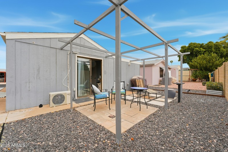 21-021-rear-exterior