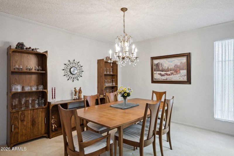 10-web-or-mls-2136-n-stockton-pl