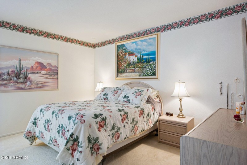 17-web-or-mls-2136-n-stockton-pl