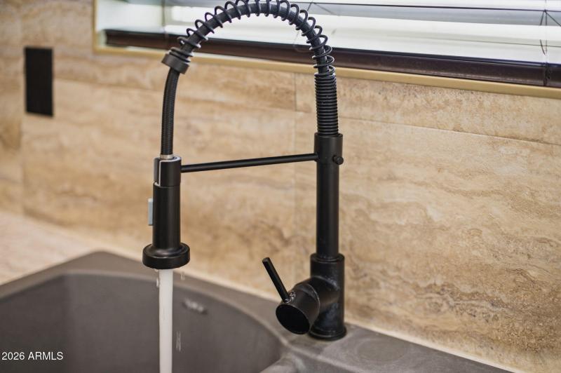 20-web-or-mls-45695 W Tucker Rd-219