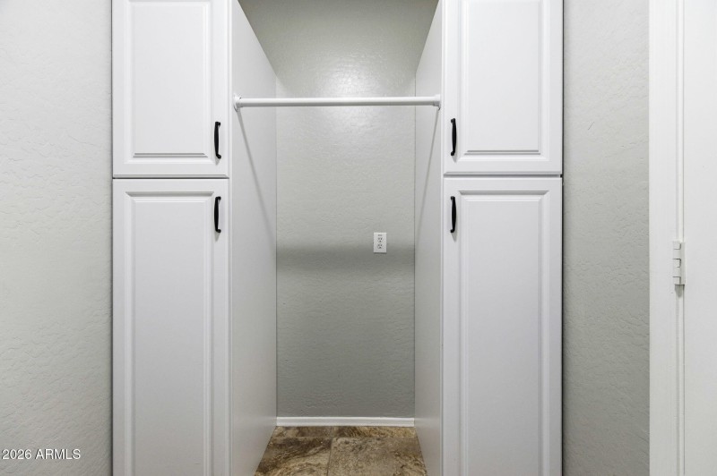 23-web-or-mls-45695 W Tucker Rd-222