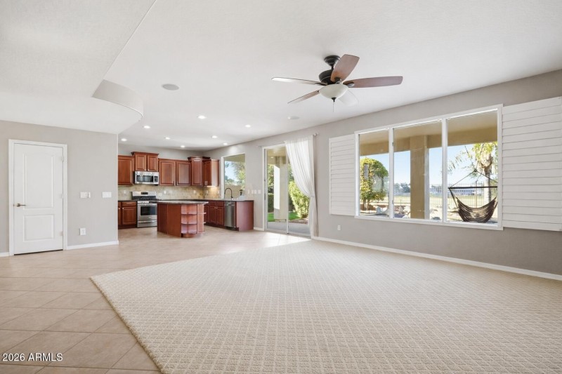 e96eff2f-eadb-479e-8abf-3a4edf621610