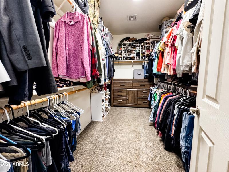 Large Walkin Closet