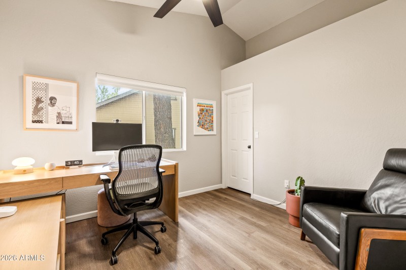 1017 W Lil Ben Trl-23