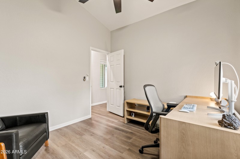 1017 W Lil Ben Trl-24