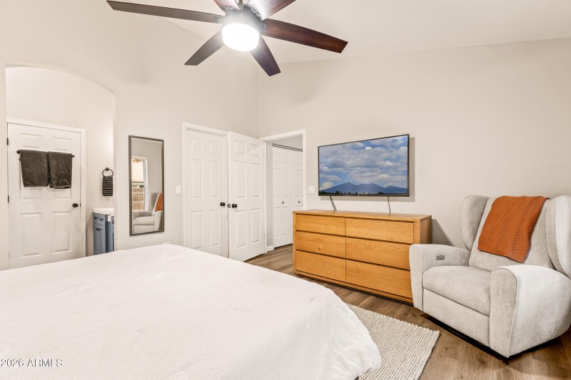 1017 W Lil Ben Trl-28