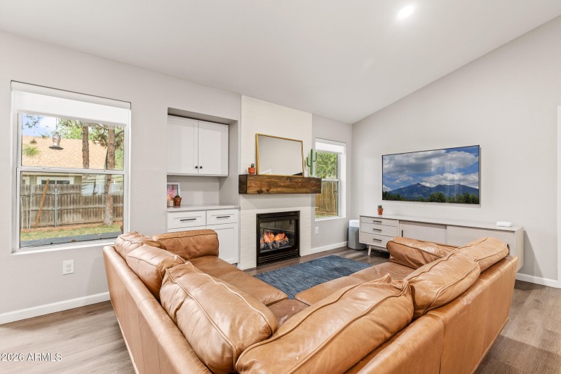 1017 W Lil Ben Trl-40