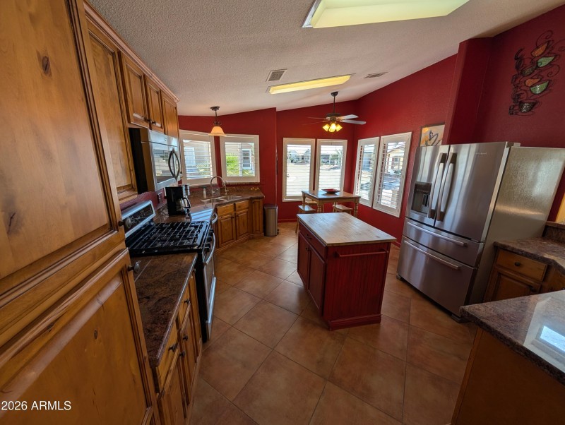 PXL_20260214_182706449.MP