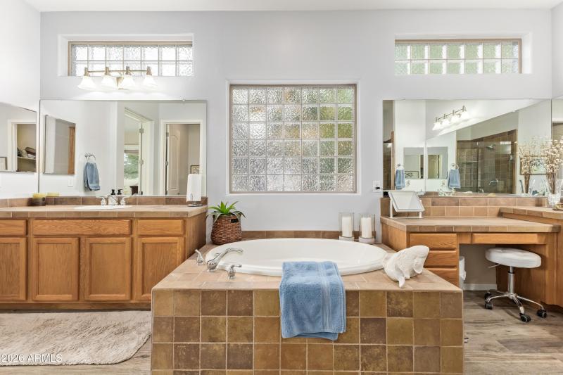 6996d8_07 - Chestnut