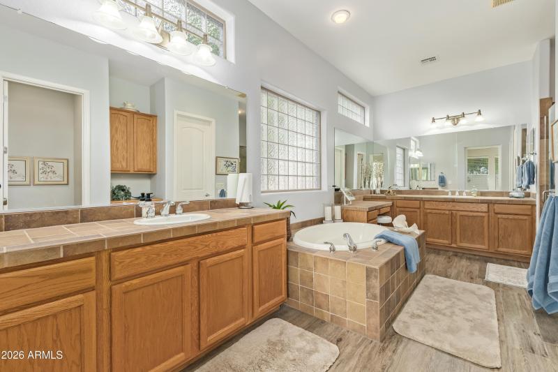 6996d8_05 - Chestnut