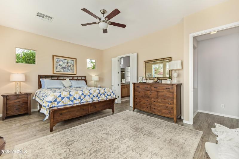 6996d8_02 - Chestnut