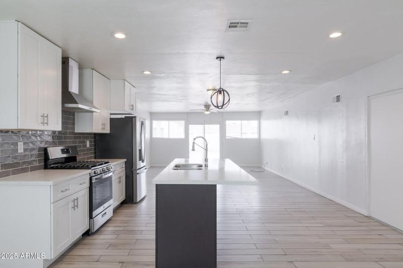 Granada (10).jpg-SMALL