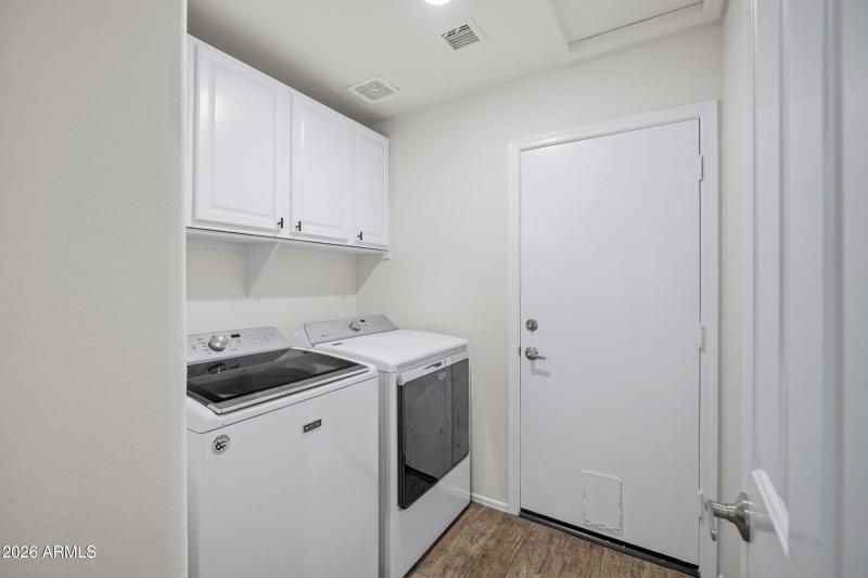 1040 E Amberwood Dr-34