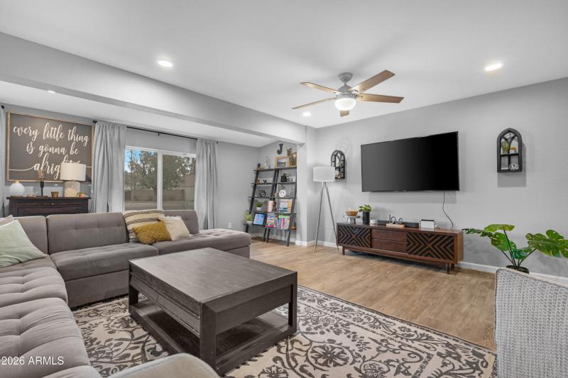 Open Concept Livingroom