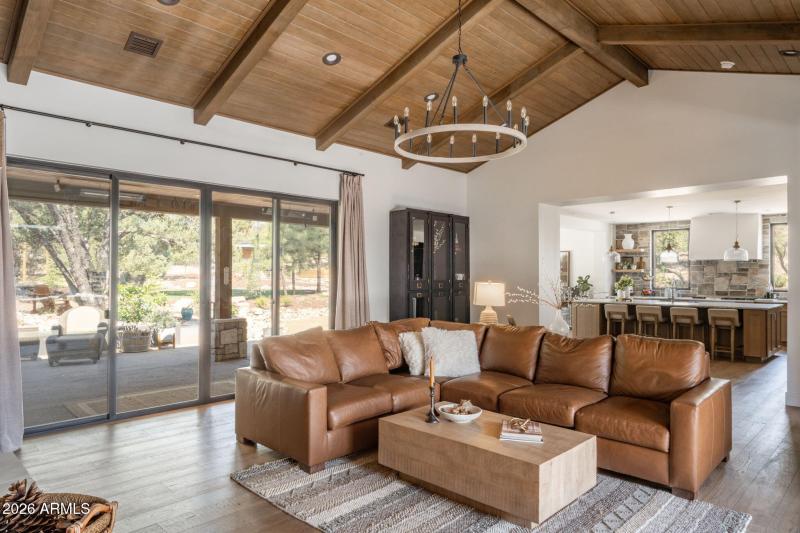 29-web-or-mls-943-estrella-ct