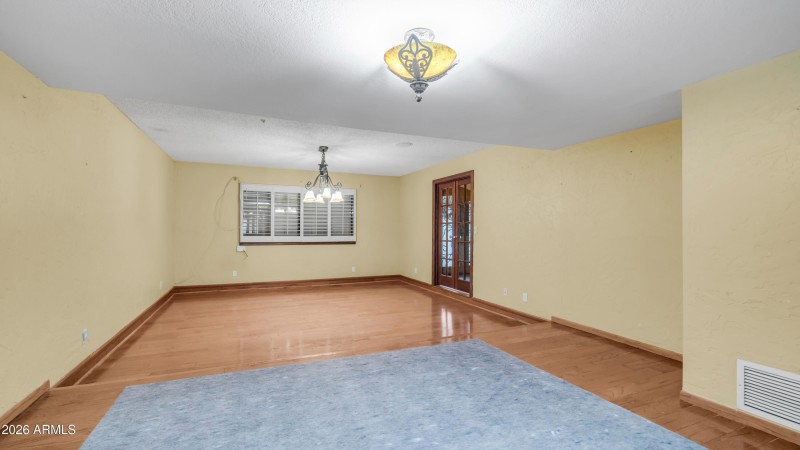 8807 W Christa Way (10)