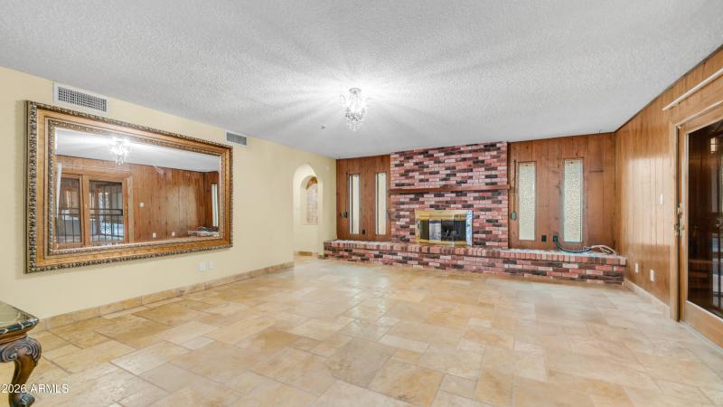 8807 W Christa Way (12)