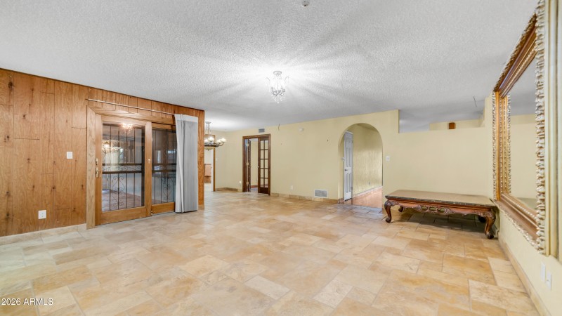 8807 W Christa Way (13)