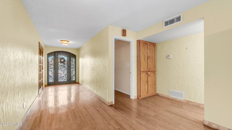 8807 W Christa Way (14)