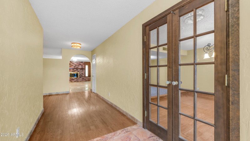 8807 W Christa Way (15)