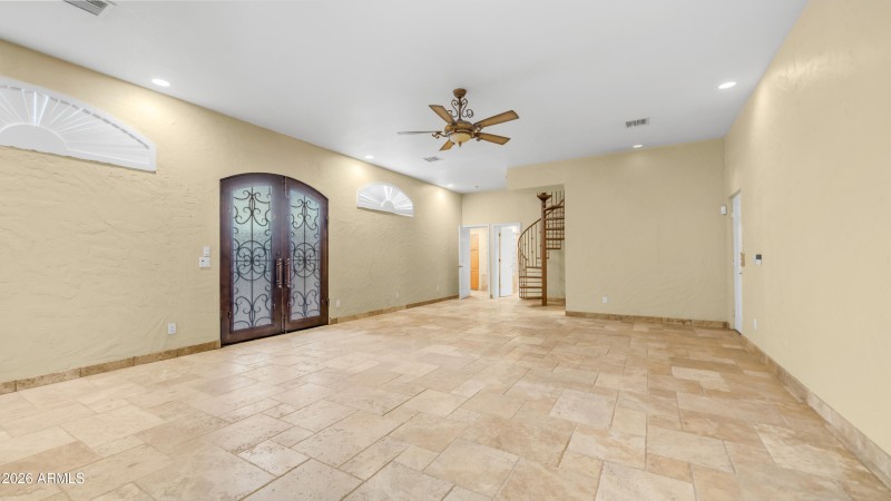 8807 W Christa Way (22)