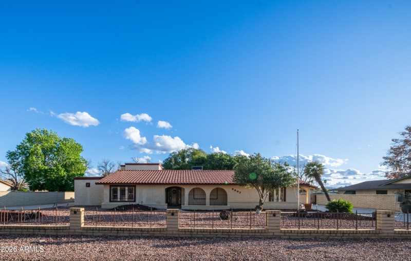 8807 W Christa Way Exterior Photos-3