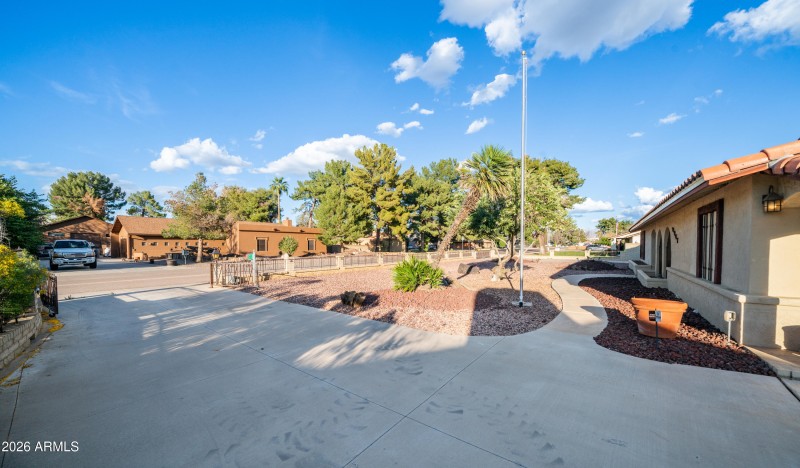 8807 W Christa Way Exterior Photos-7