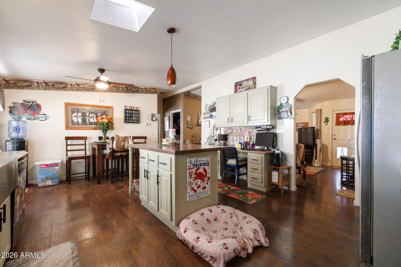 E Arbor Ave (3930)-11