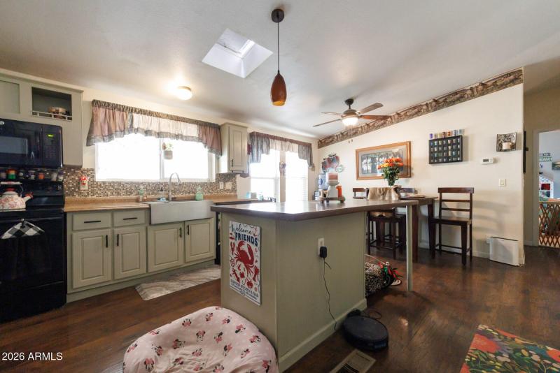 E Arbor Ave (3930)-14