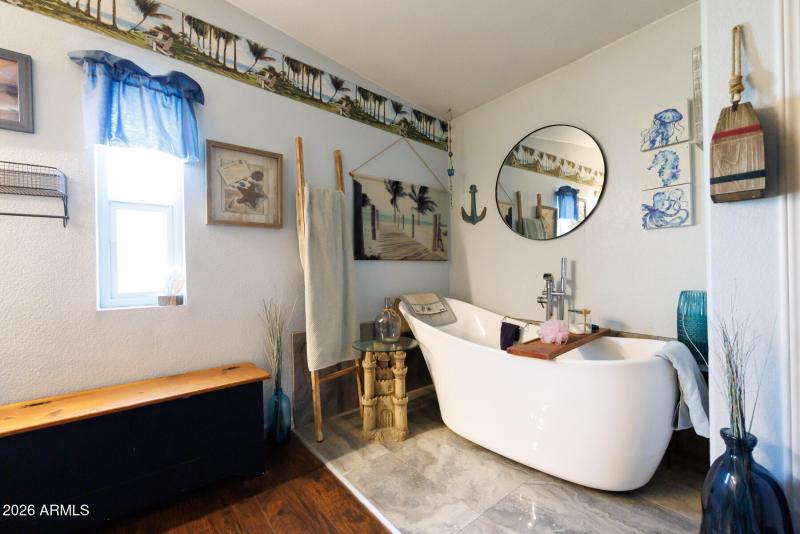 E Arbor Ave (3930)-23