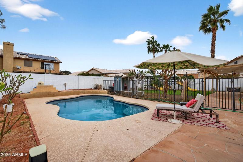 68-web-or-mls-82W Lone Cactus Dr