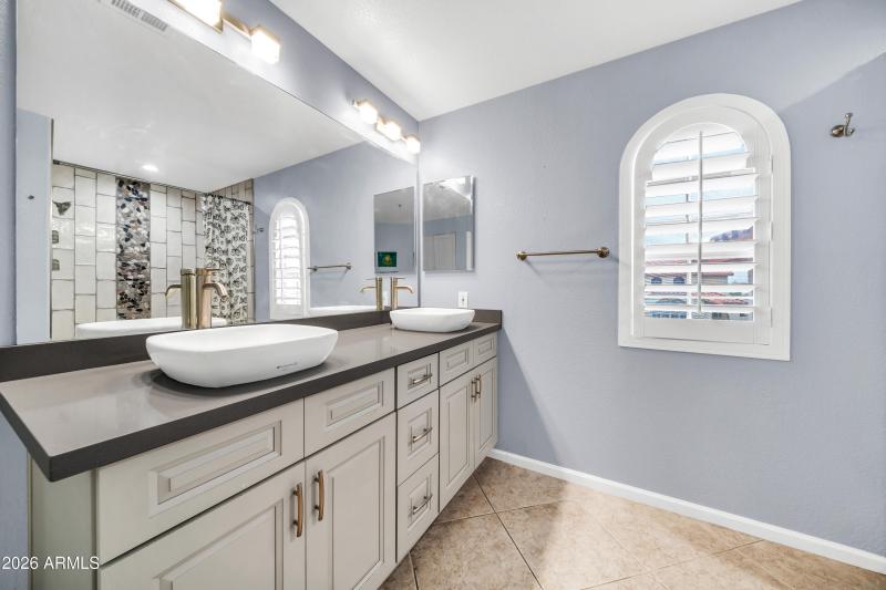 9432 E Voltaire Dr-30