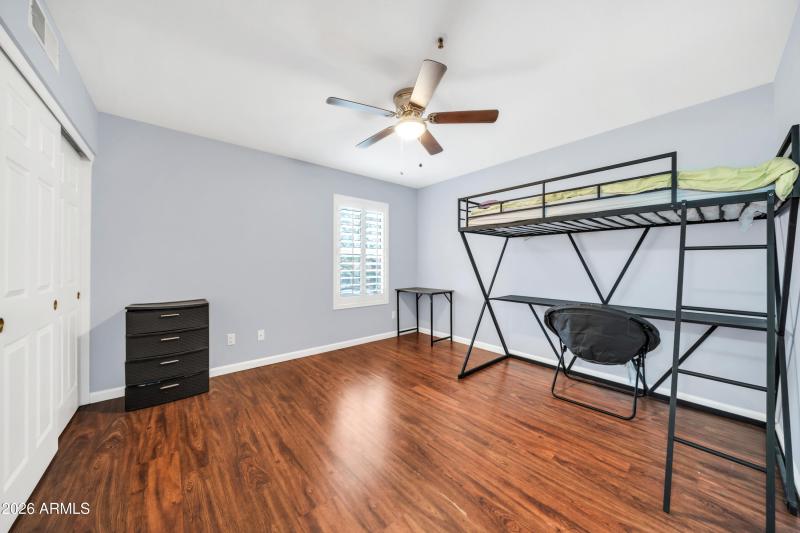 9432 E Voltaire Dr-33