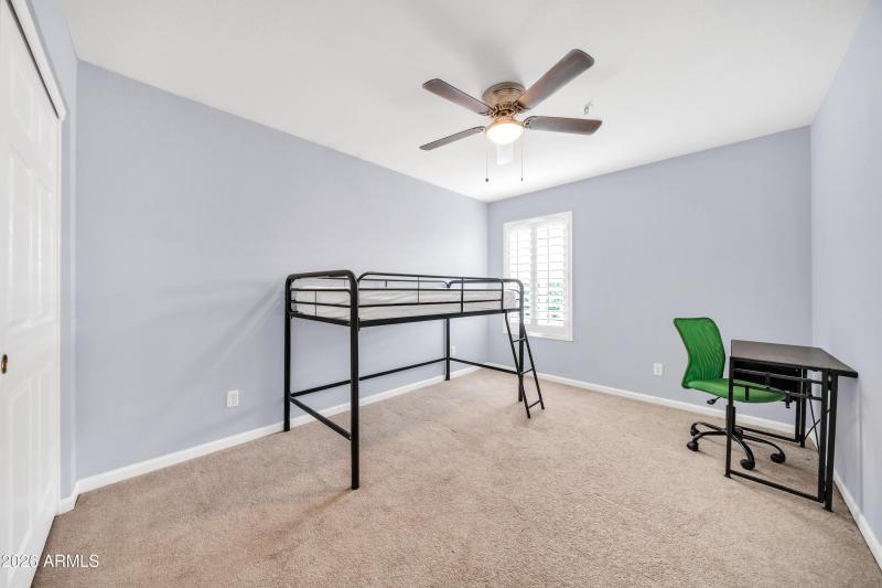 9432 E Voltaire Dr-38