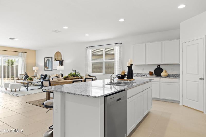 14-web-or-mls-10323-w-luxton-ln-lot-143