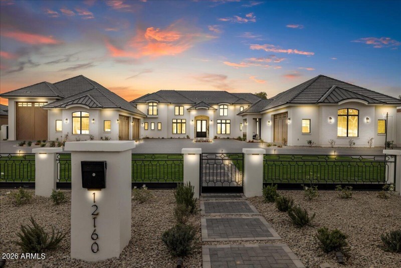 355-IMG_5583_v3Without Sign