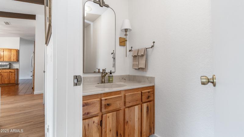 60 Gunsight Hills Dr