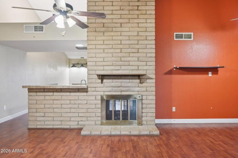 8-web-or-mls-W Utopia Rd-S1902-008