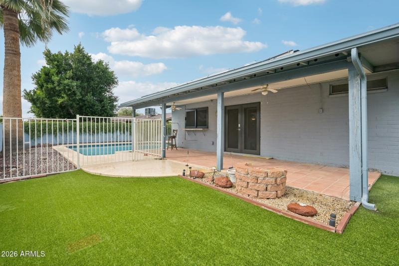 41-web-or-mls-W Utopia Rd-S1902-041