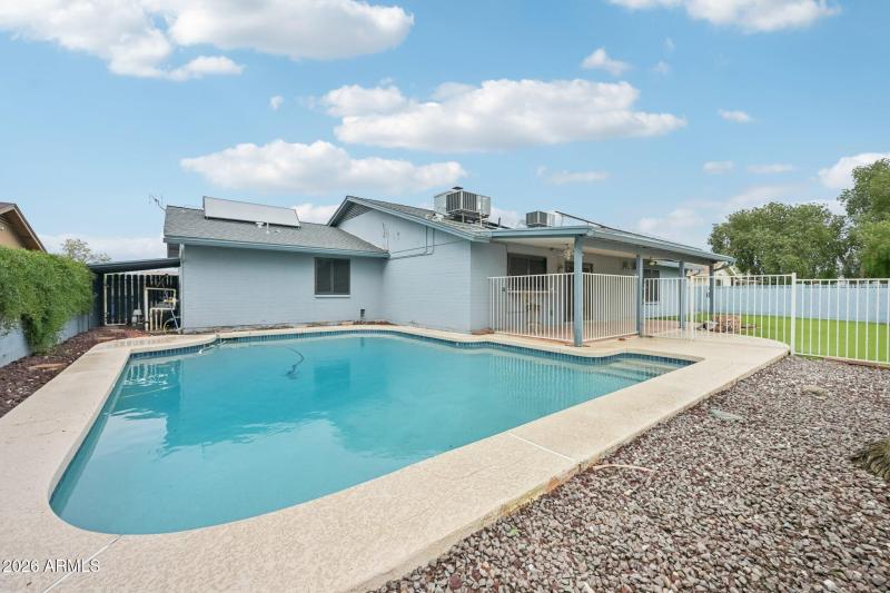 45-web-or-mls-W Utopia Rd-S1902-045