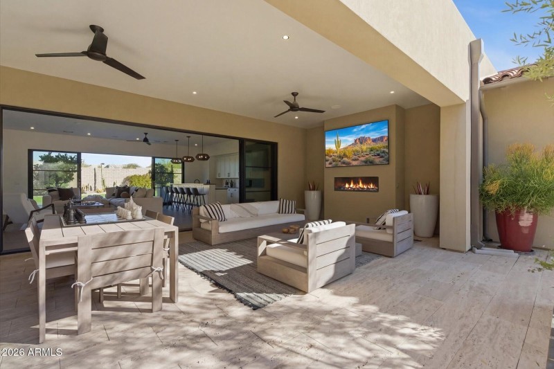 Patio to Living to Yard