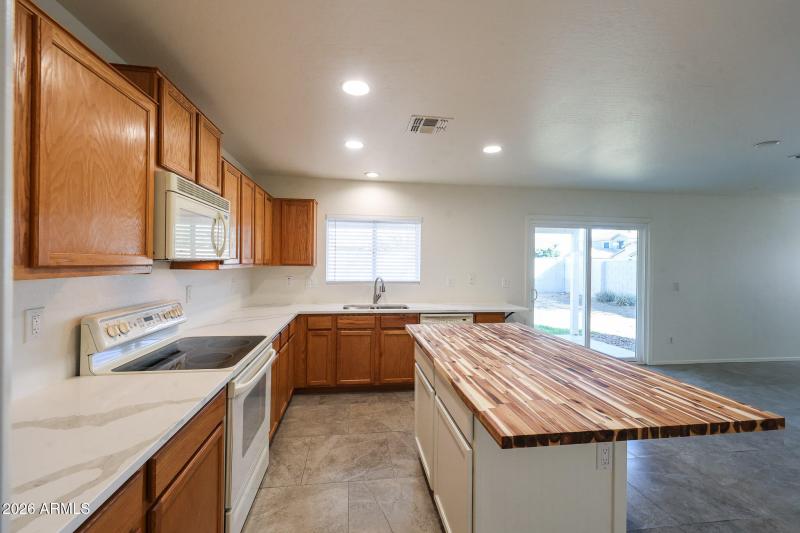 New countertops ready for you!